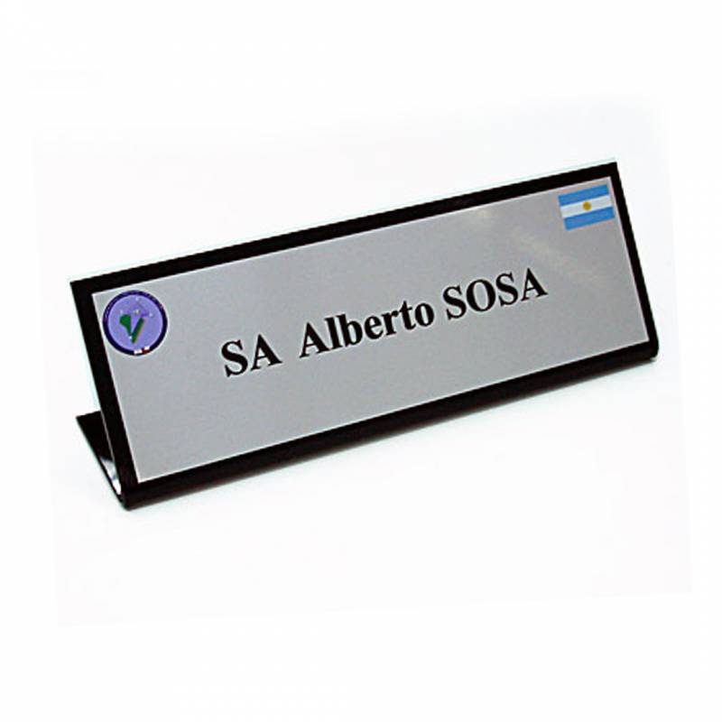 Identificador grabado para mesa